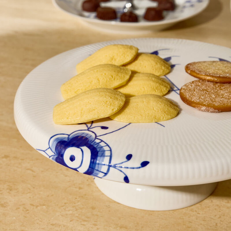 رويال كوبنهاغن حامل الكعك بلو فلوتد ميغا باللون الأبيض