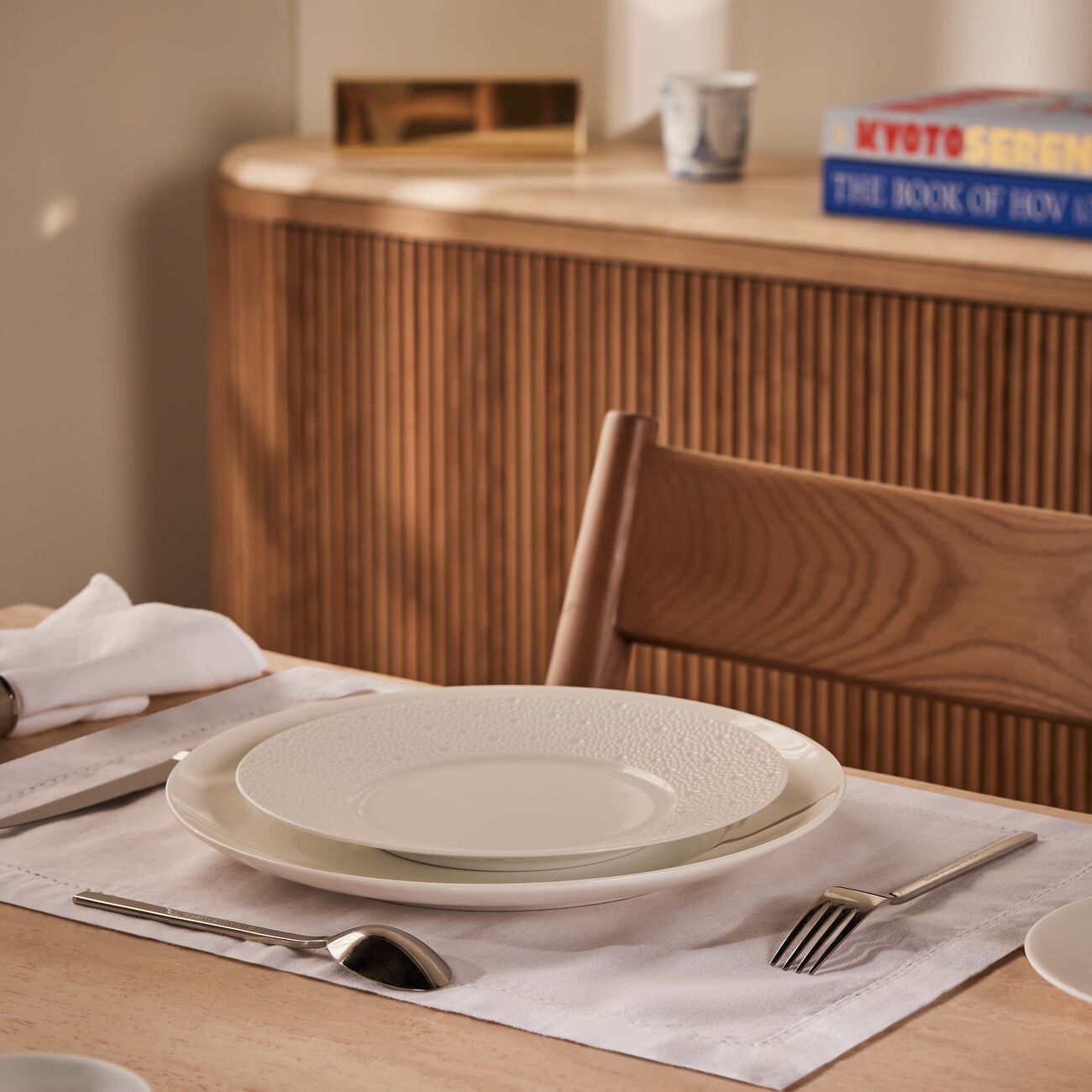 برناردو طبق الطعام إكيوم دائري أبيض 21 سم