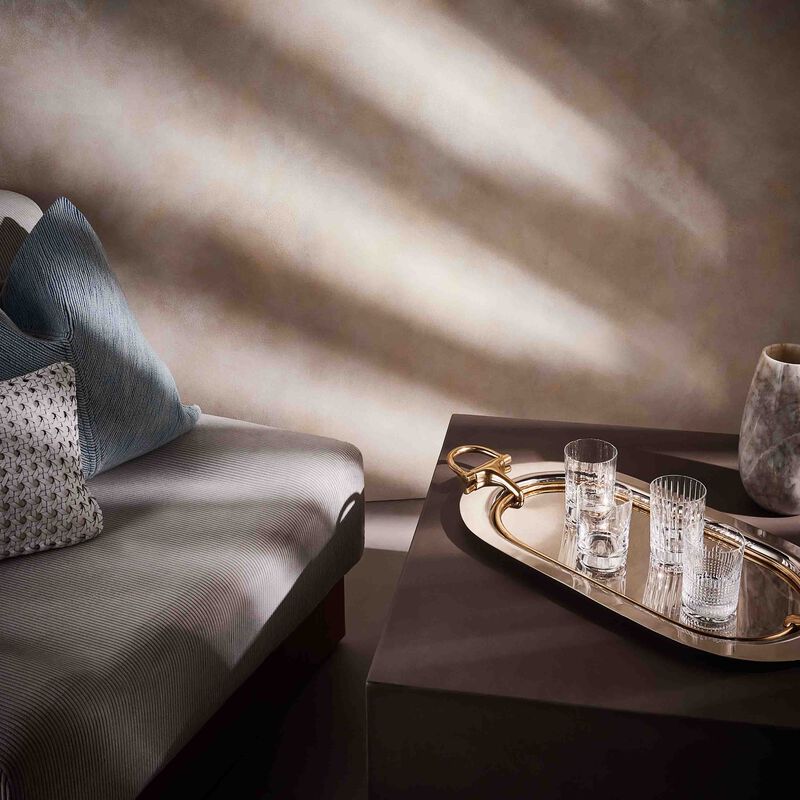 باكارا طقم إليمنتس مؤلف من 4 كؤوس للشرب باللون الشفاف