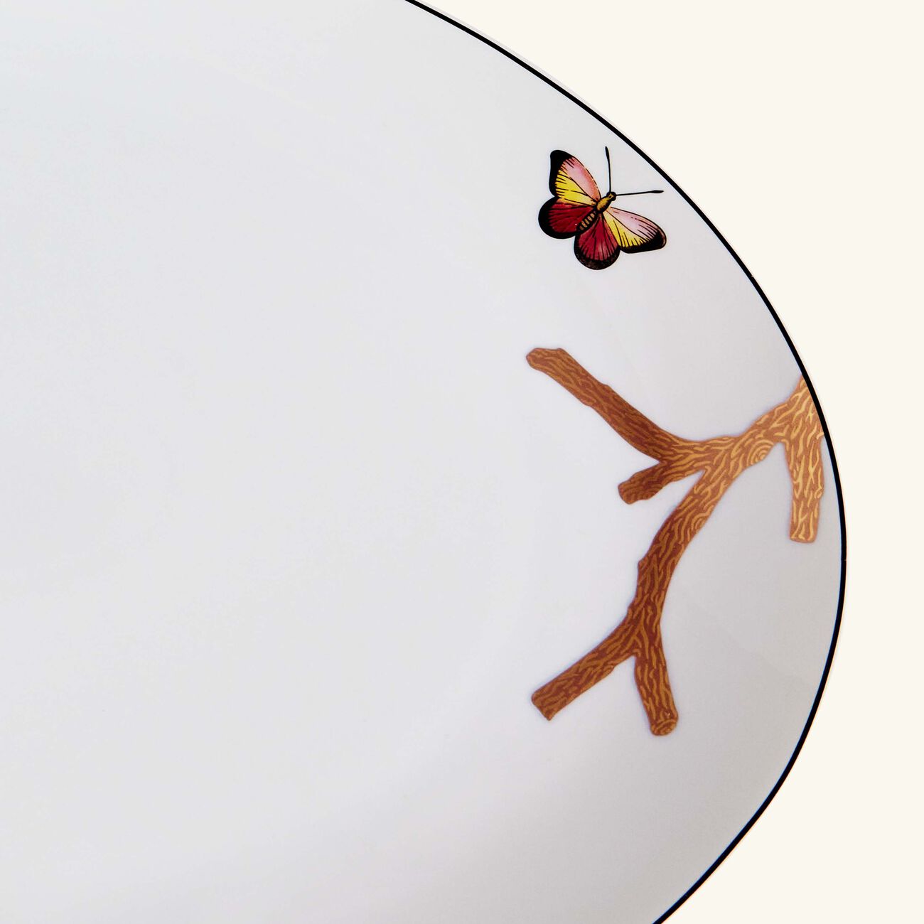 برناردو طبق الضيافة أو زوازو بيضاوي باللون الذهبي 38 سم