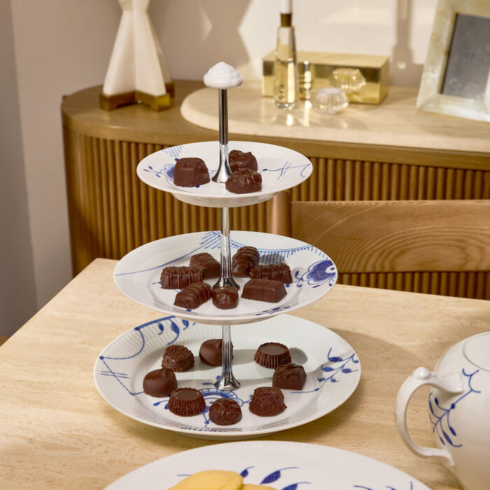 رويال كوبنهاغن حامل الكعك بثلاث طبقات بلو فلوتد ميغا باللون الأبيض